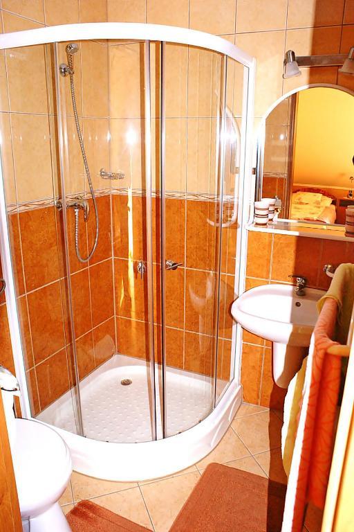 Abigel Vendeghaz Hotel Harkany Room photo
