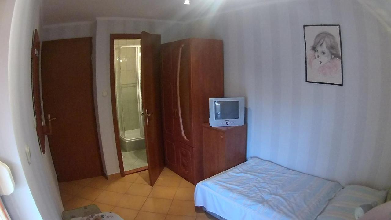 Abigel Vendeghaz Hotel Harkany Exterior photo